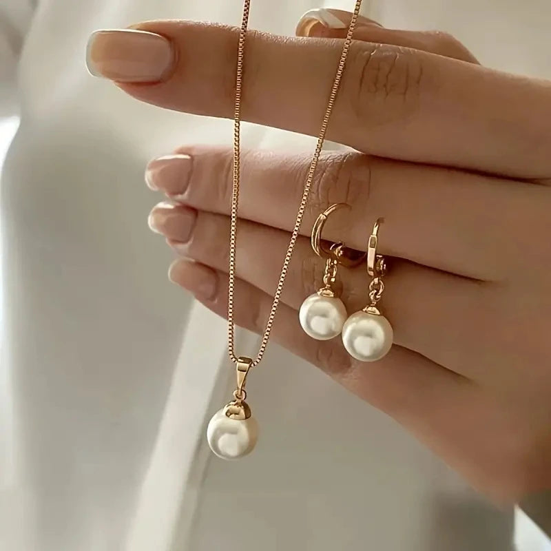 Elegant Pearl Set
