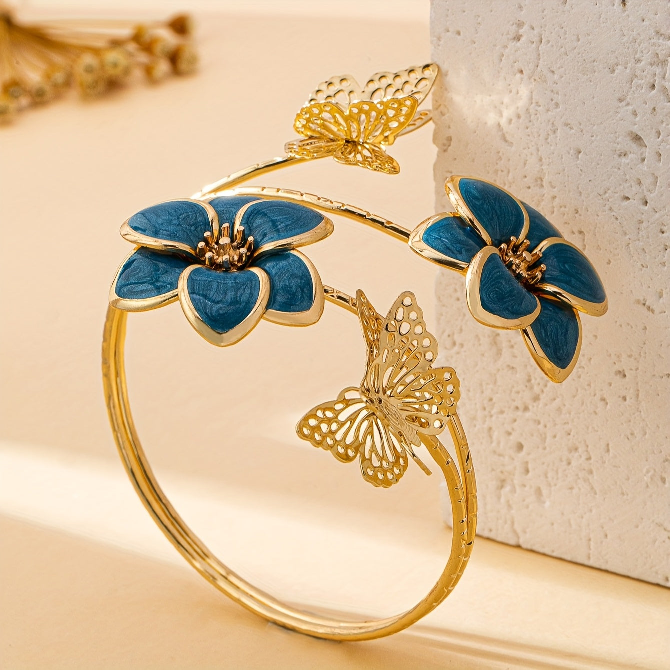 Fluttering Bloom Bracelet